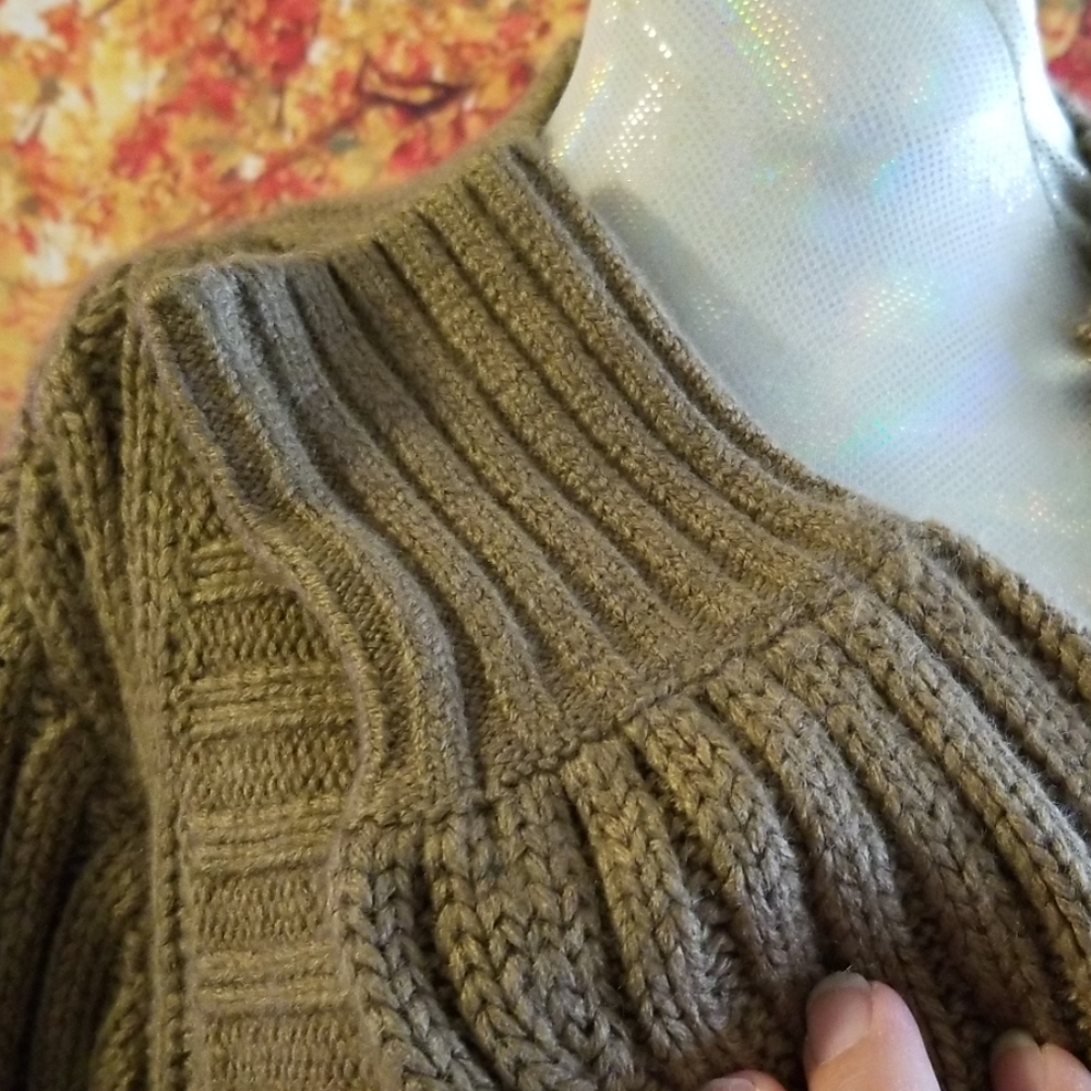 Chunky Knit Button-Up Sweater - Brown - Picture 5 of 7